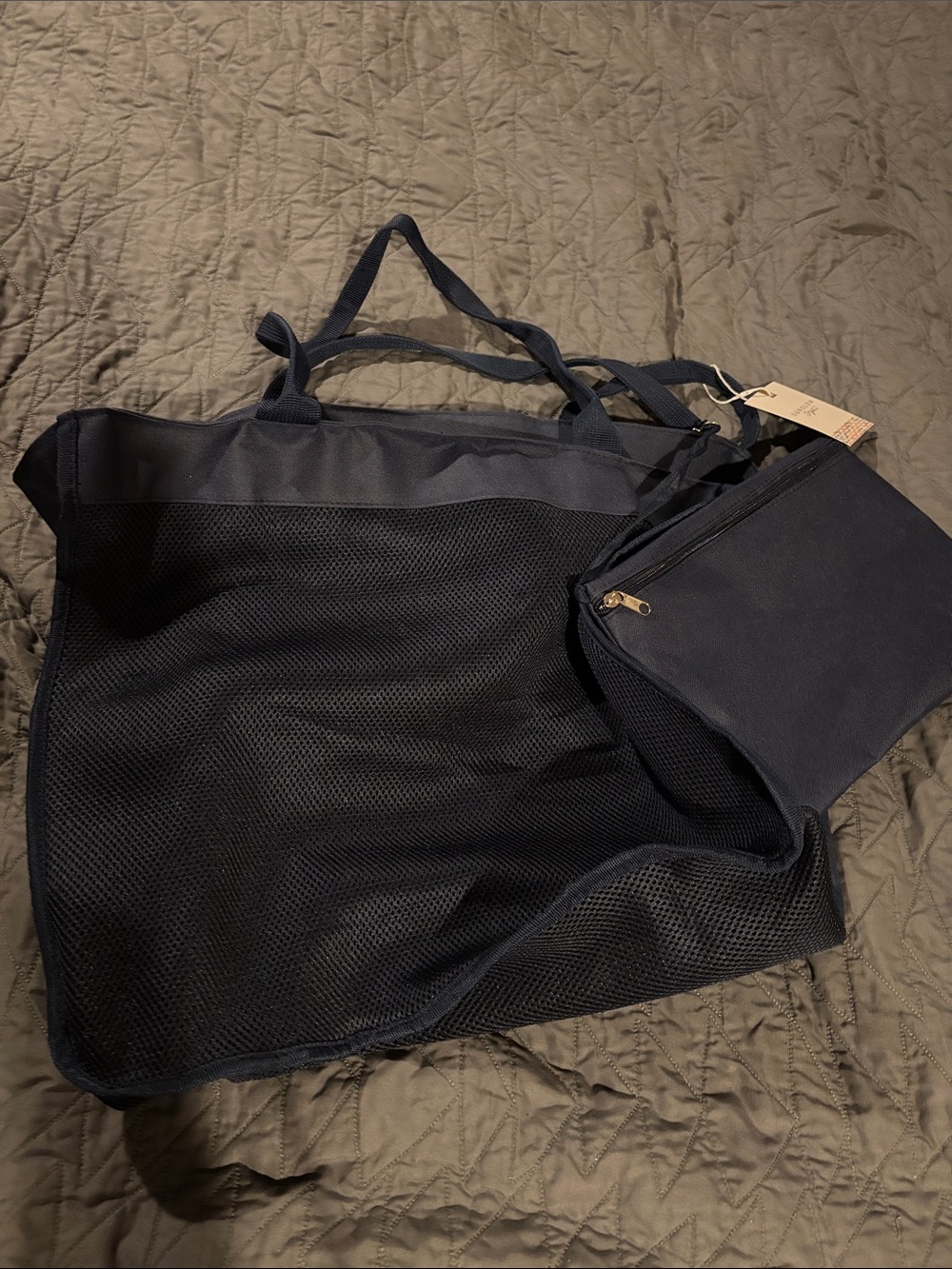 NWT Navy Mesh Tote Bag with Zip Pouch - Unbranded